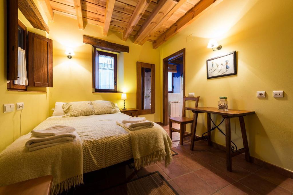 Hotel Rural Piedra Abierta San Martin de Perapertu Екстер'єр фото