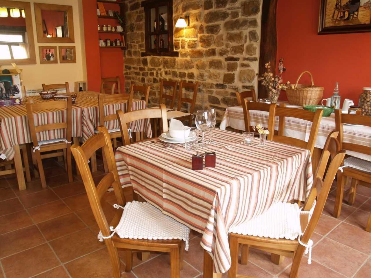 Hotel Rural Piedra Abierta San Martin de Perapertu Екстер'єр фото