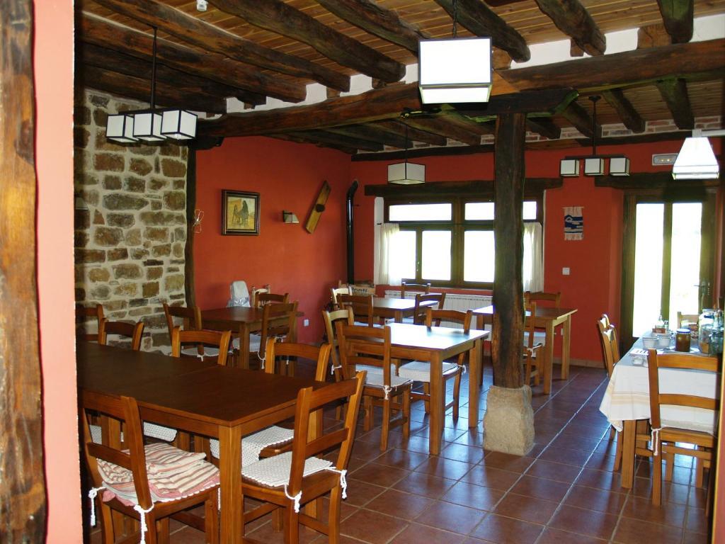 Hotel Rural Piedra Abierta San Martin de Perapertu Екстер'єр фото