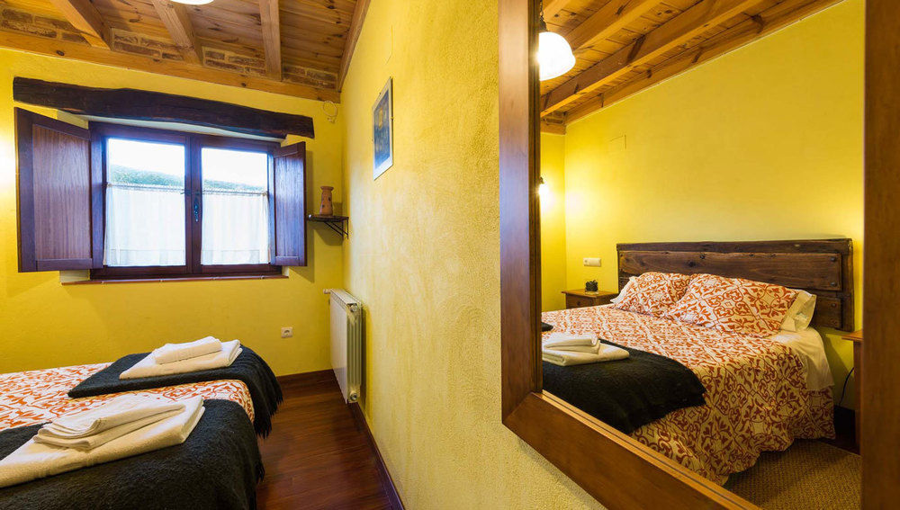 Hotel Rural Piedra Abierta San Martin de Perapertu Екстер'єр фото