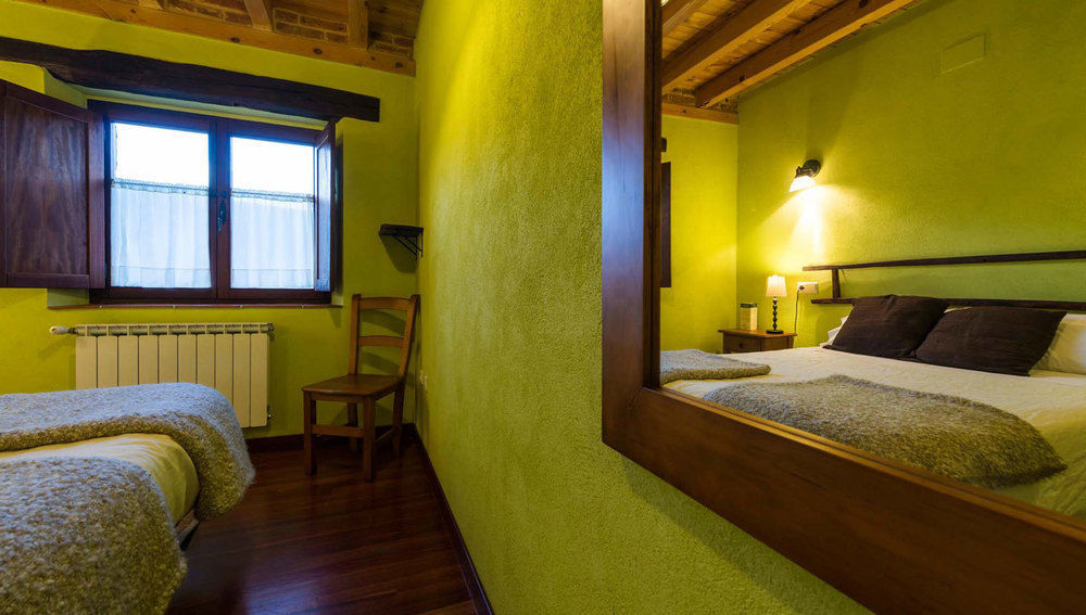 Hotel Rural Piedra Abierta San Martin de Perapertu Екстер'єр фото